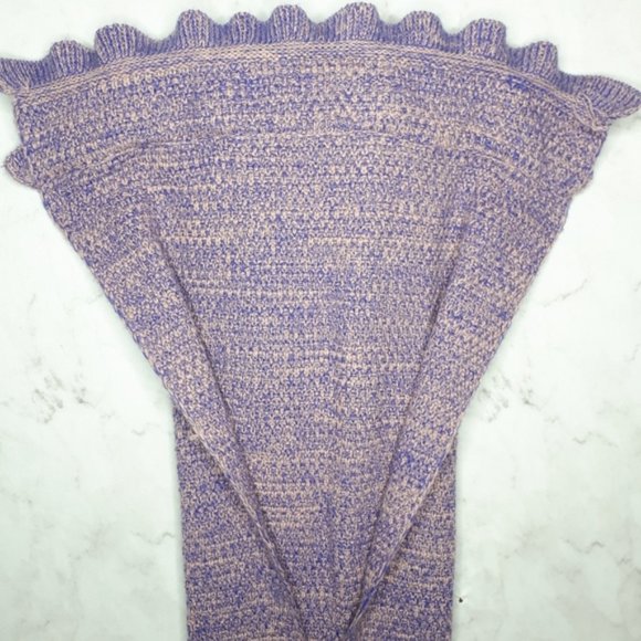 Mermaid Tail Knit Blanket Purple - Picture 3 of 7